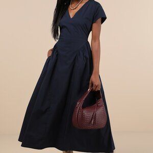 Lulus Modern Concept Navy Short Sleeve V-neck Midi Dress With Pockets Blue